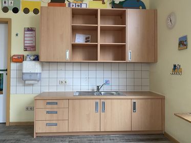 Küche Kindergarten in Buche Dekor